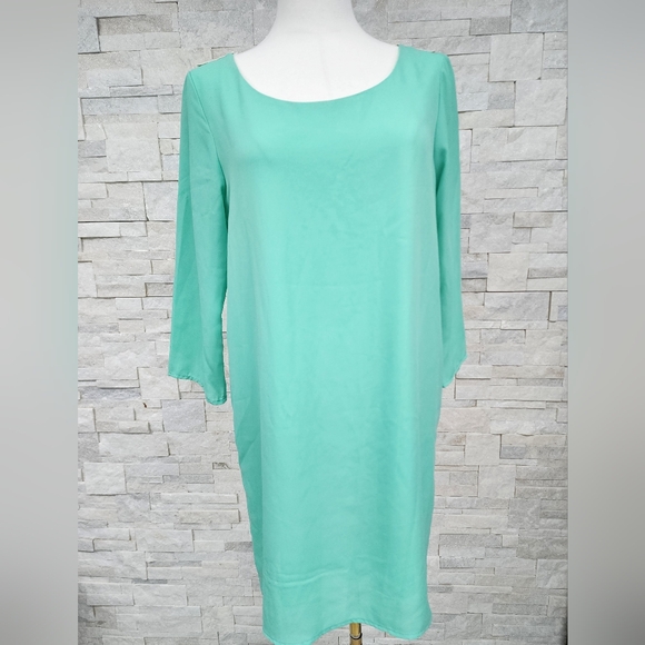 Dress - Picture 4 of 11